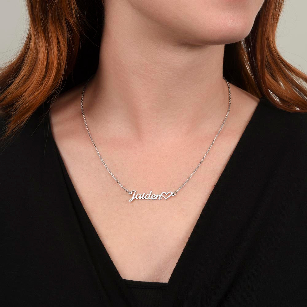 Custom Heart Name Necklace: A Loving Touch of Personalized Elegance