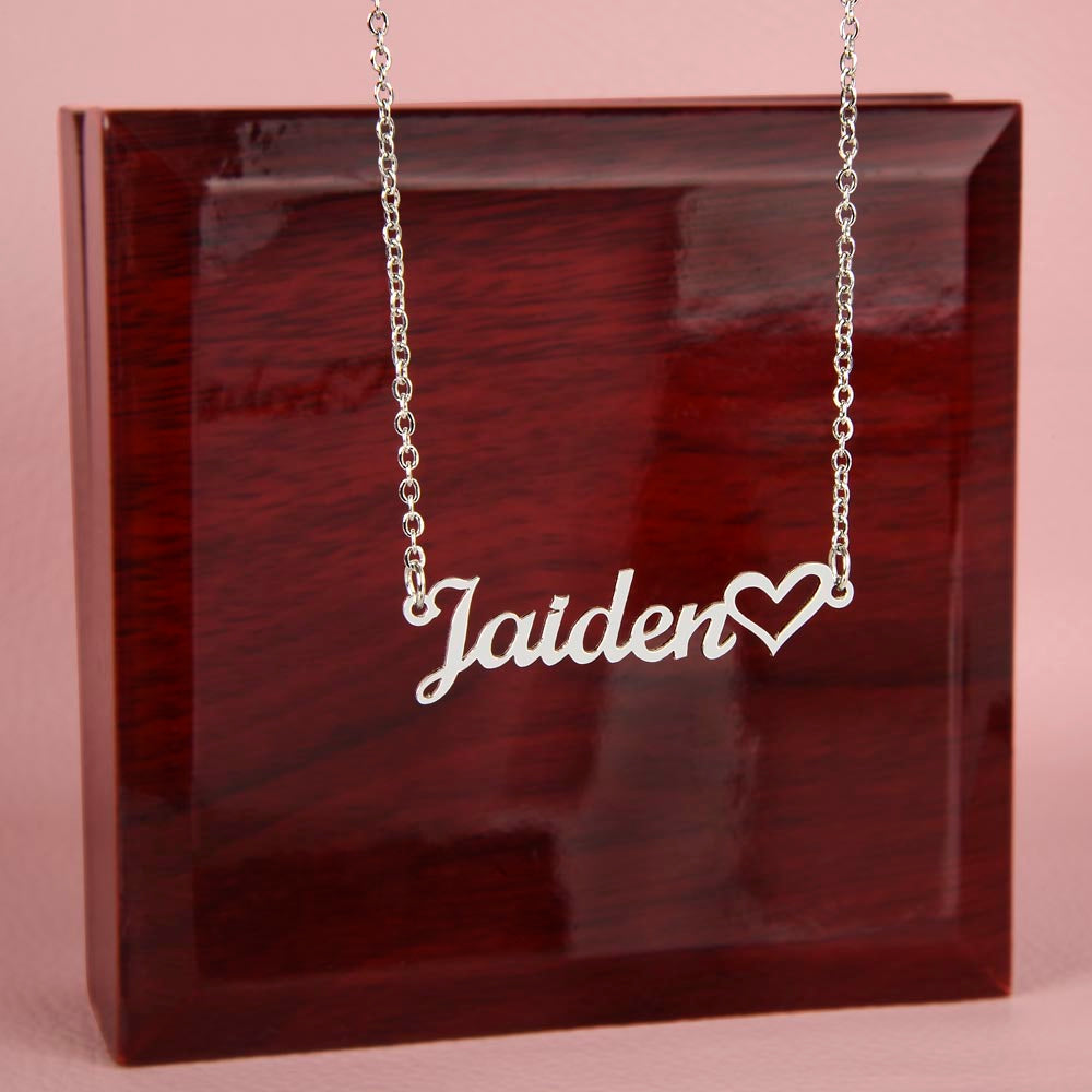 Custom Heart Name Necklace: A Loving Touch of Personalized Elegance